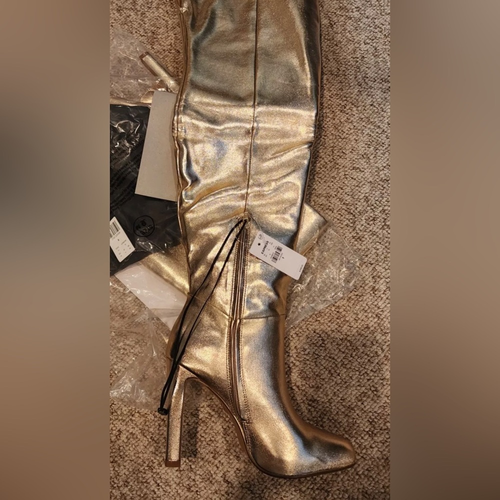 Brian Atwood x Express above the knee Gold Boots size 9 New - Picture 3 of 6